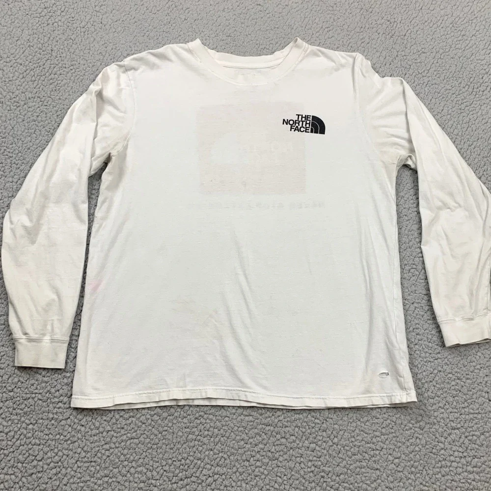 The North Face T-Shirt Mens XL White Long Sleeve Cotton Graphic Logo‎